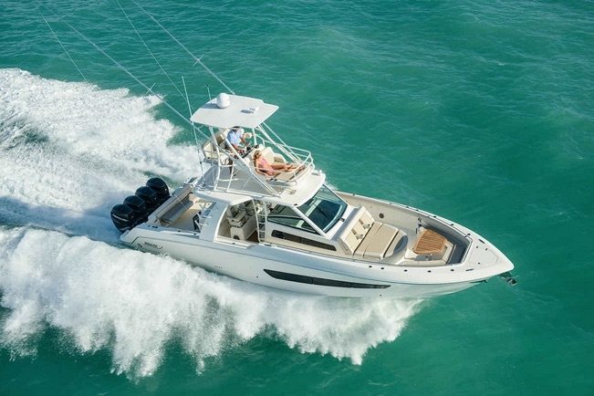 boston whaler boat of the year