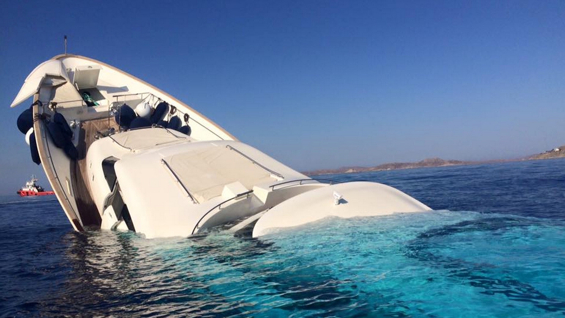 This Is What A $12 Million Yacht Looks Like Sinking!