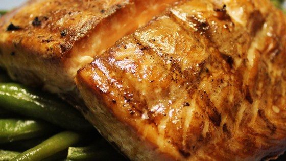 grilled salmon with soy sauce and brown sugar