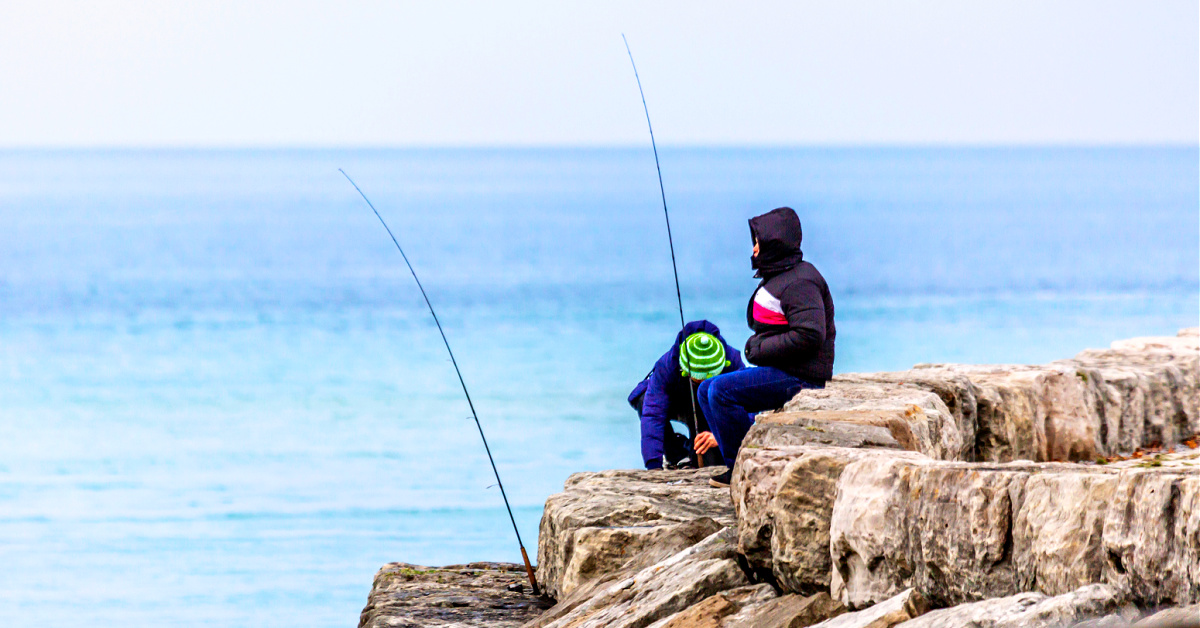 Gear for Surf Fishing in Cold Weather