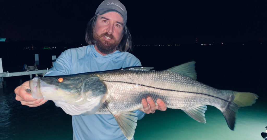 How To Inshore Fish At Night (Where To Go & What Lures To Use)