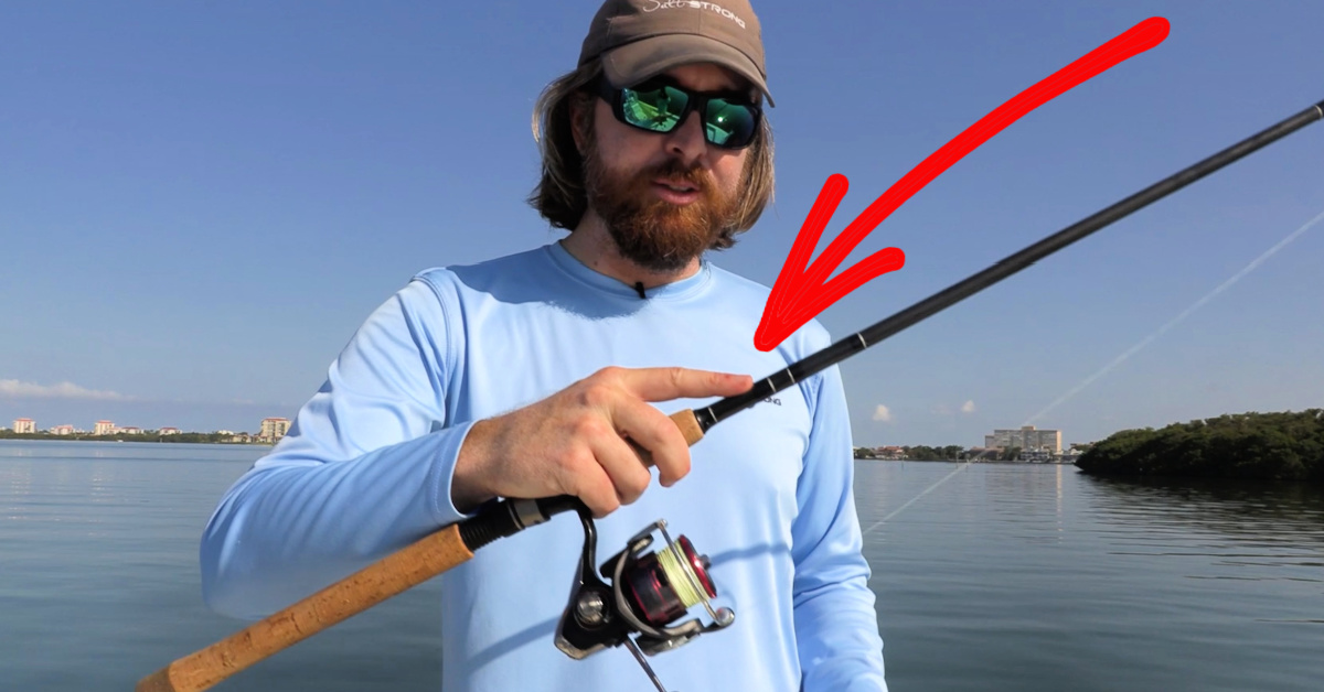 How to Hold Fishing Rod 